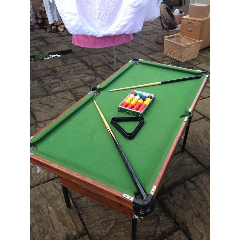 Childrens Snooker Table