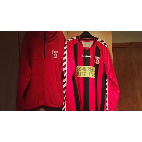 Inverurie loco works fleece and long sleeved football shirt