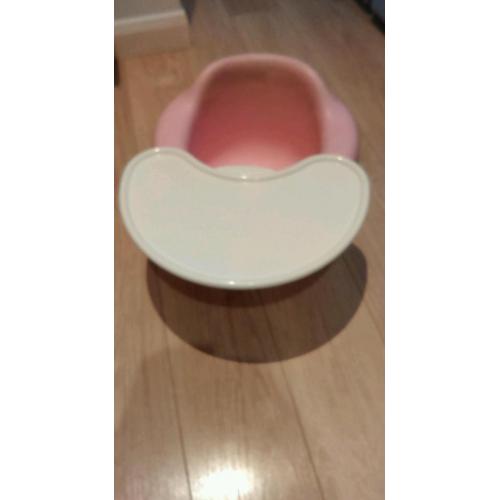 Bumbo seat and tray