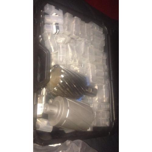Box of annular cutters