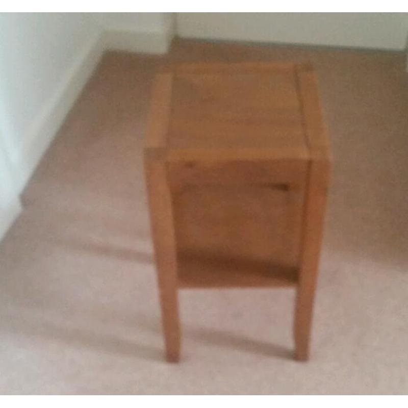 Wine table
