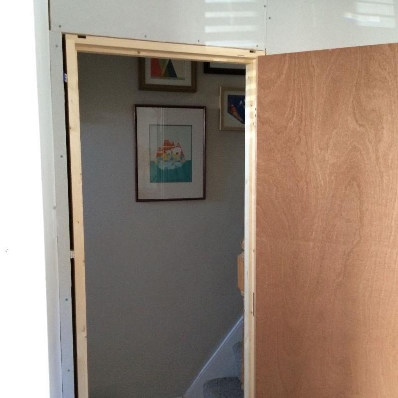 New barely used FIRE DOOR with all fixtures and fittings and frame 198x68.5cm