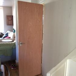 New barely used FIRE DOOR with all fixtures and fittings and frame 198x68.5cm