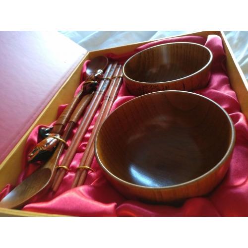 Beautiful Wooden Chinese Rice Bowl,Chop Sticks, Spoons & 2 Ducks in a Red & Gold Box - Perfect Gift