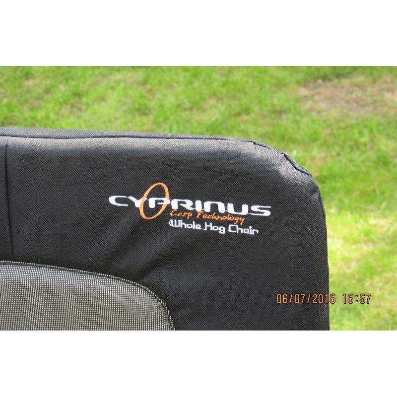 Cyprinus Whole Hog Fishing Arm Chair