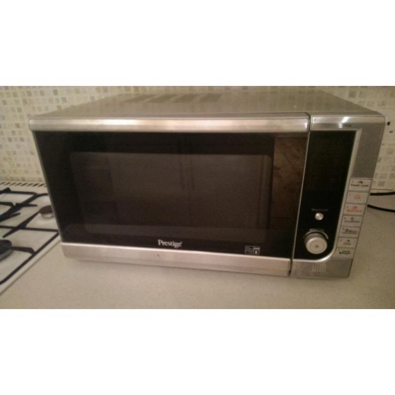 Stainless Steel Microwave Oven & Grill In New Condition