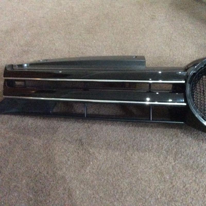 Vw golf mk6 front upper grill
