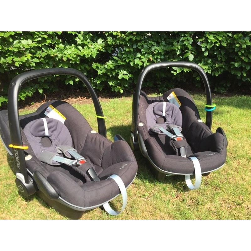 Maxi Cosi Pebble (Black) car seats x 2 + 2 rear Mirrors -TWINS