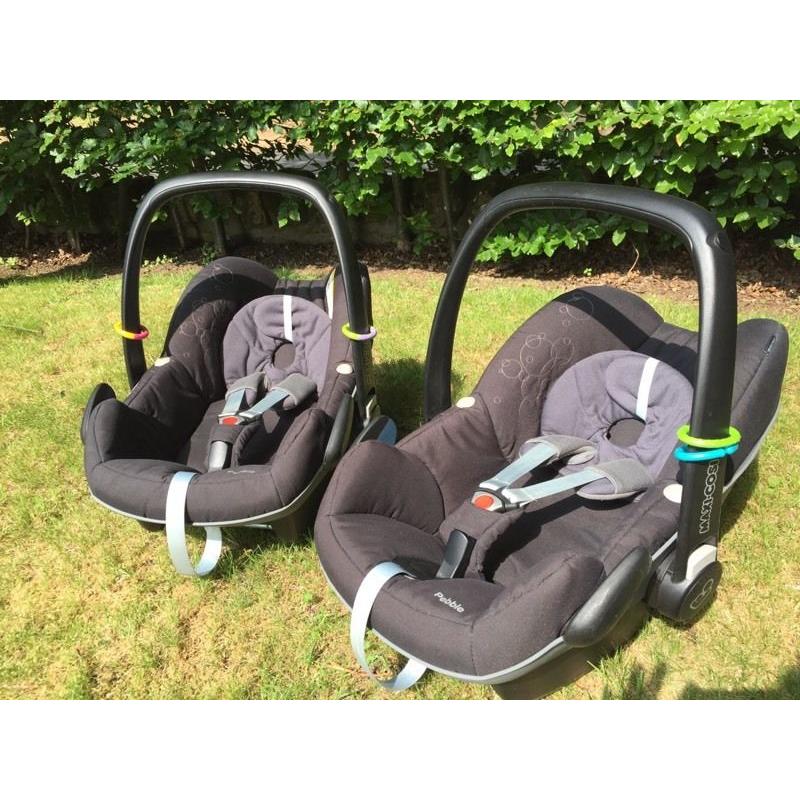 Maxi Cosi Pebble (Black) car seats x 2 + 2 rear Mirrors -TWINS