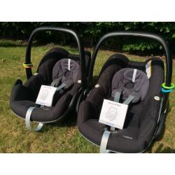 Maxi Cosi Pebble (Black) car seats x 2 + 2 rear Mirrors -TWINS