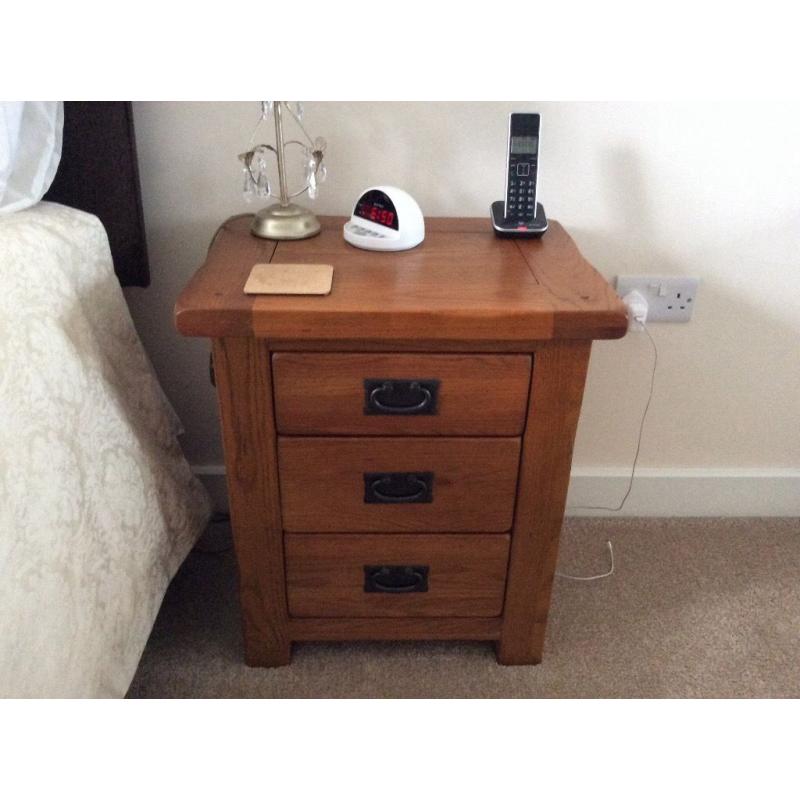 Bedside units
