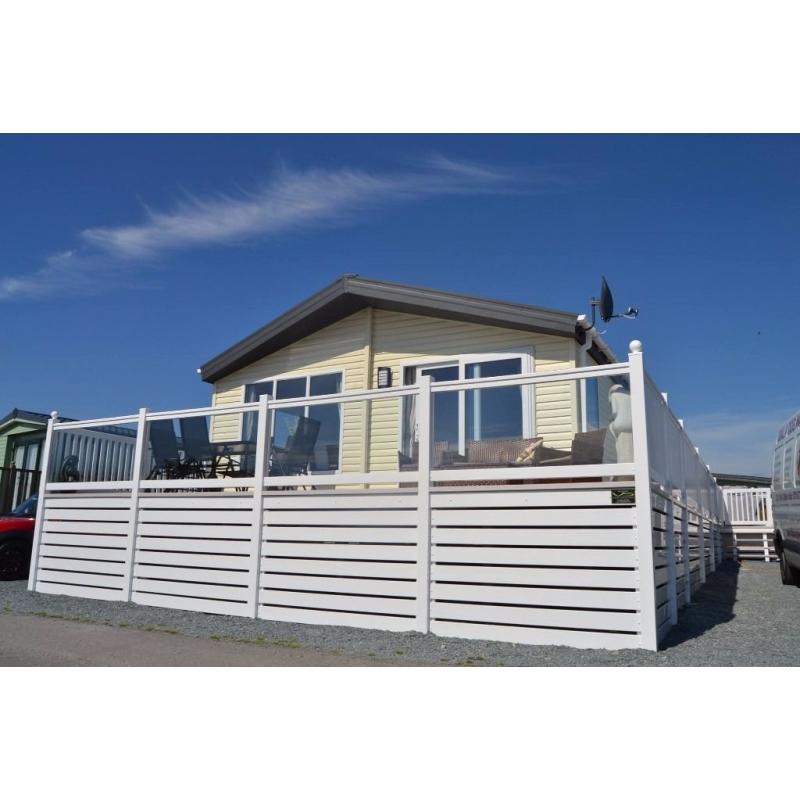 STUNNING 2016 CLEARWATER LODGE WITH PIPPED GAS, PRIVATE PARKING GREAT VIEWS OF NORTHUMBERLAND COAST