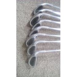 DUCK VIEW GOLF CLUBS 3 to WEDGE - NEW GRIPS FITTED