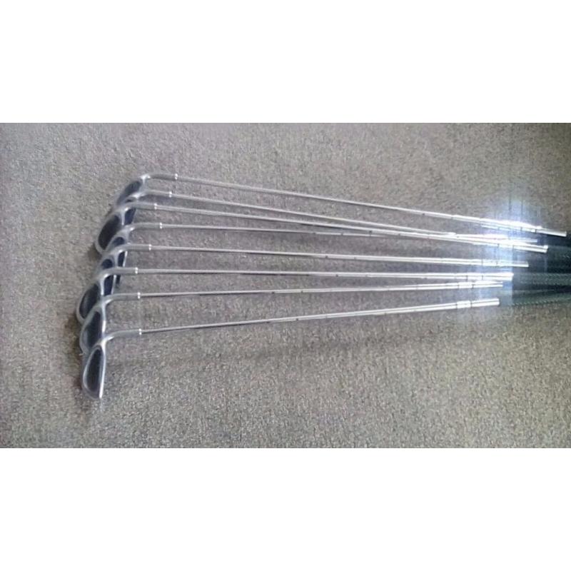 DUCK VIEW GOLF CLUBS 3 to WEDGE - NEW GRIPS FITTED