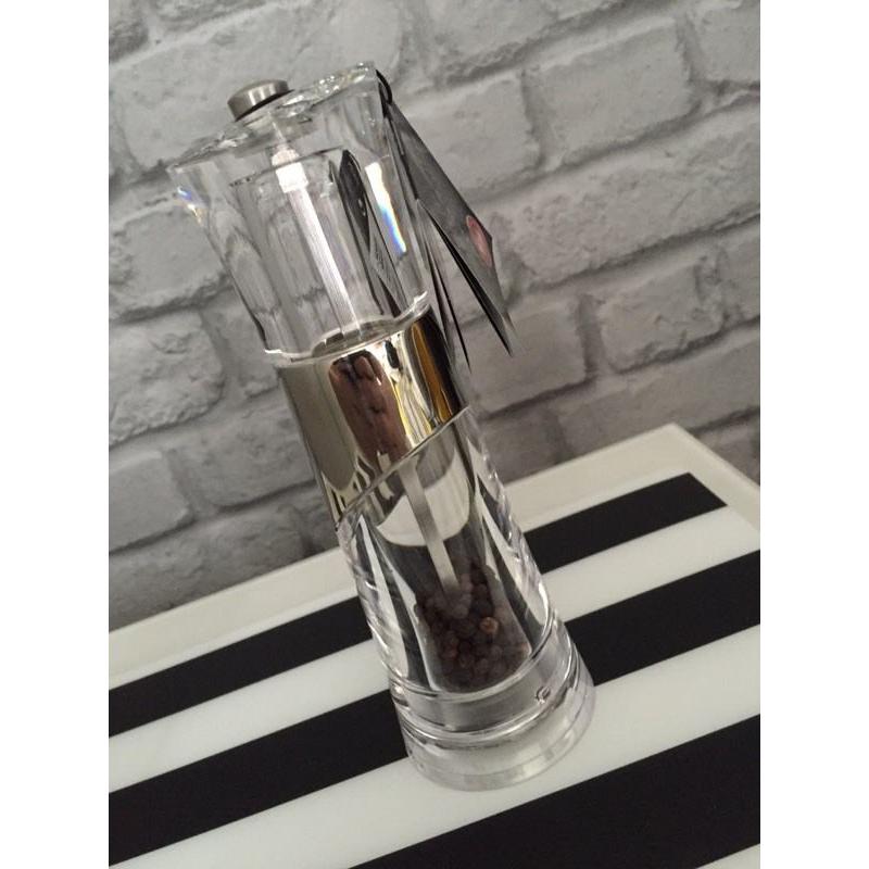 Brand new pepper mill Cole & Mason