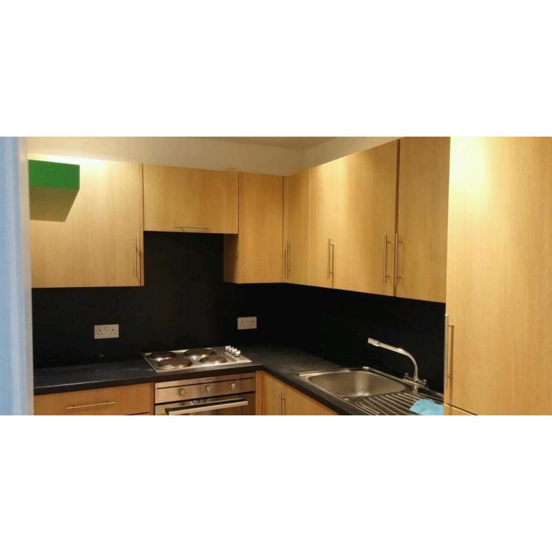 Oak coloured kitchen units free to collect