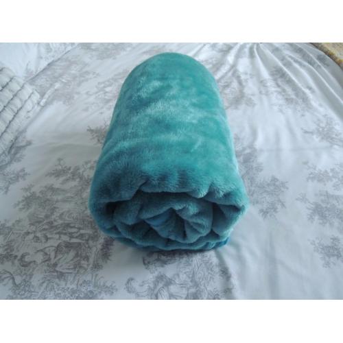 Teal Single Faux Throw