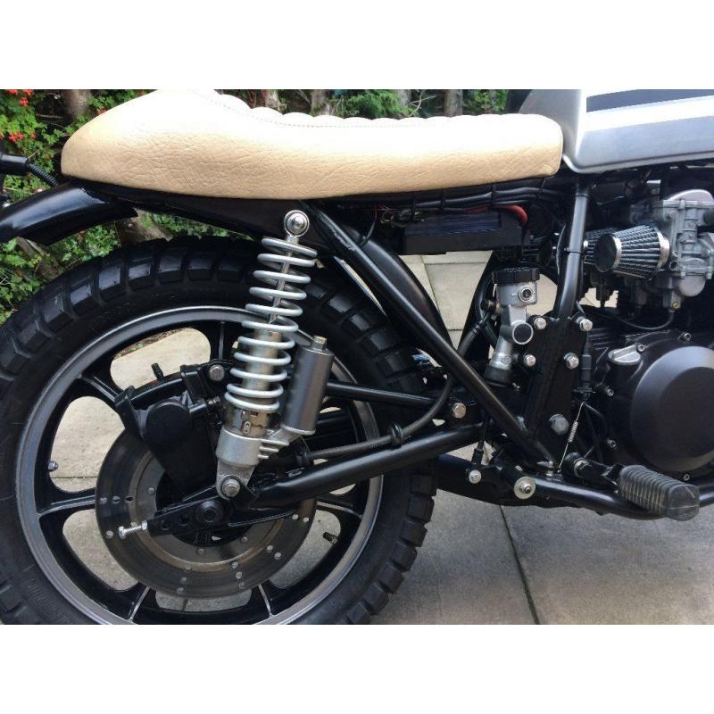Kawasaki Z500 brat style