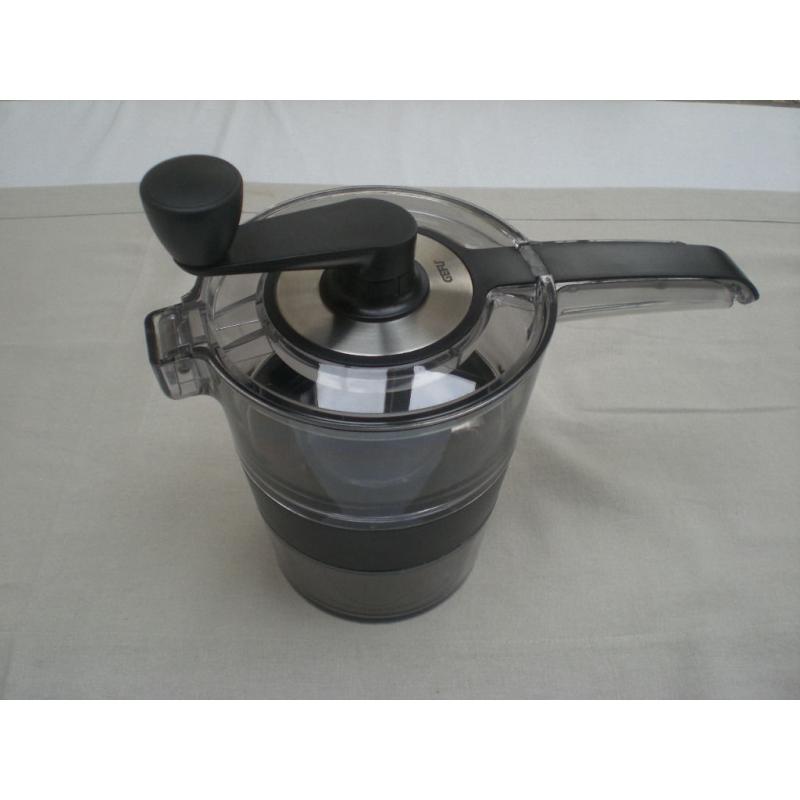 High Quality vegetable spiraliser with triple blades, easy clean, immaculate clean condition