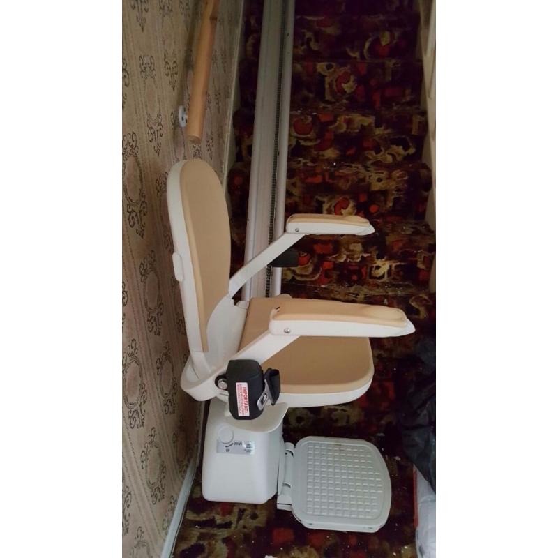 Acorn stair lift