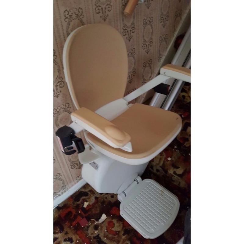Acorn stair lift