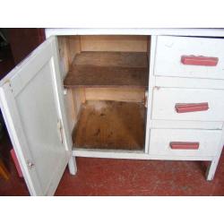 A vintage 1950's kitchen unit with white enamelled metal top. 30" long, 18" wide & 30" high.