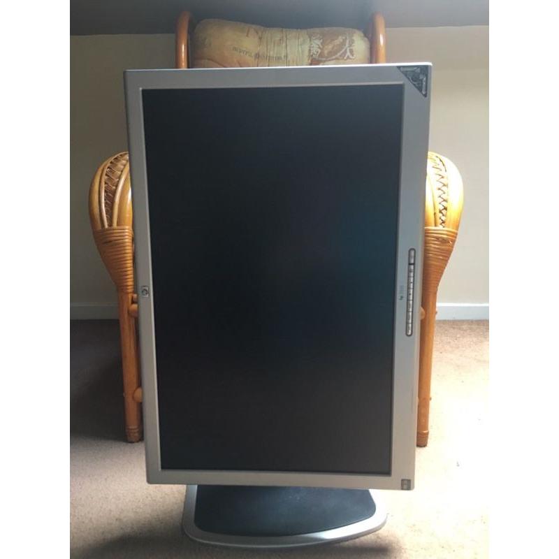 HP 23" Widescreen LCD monitor DVI VGA