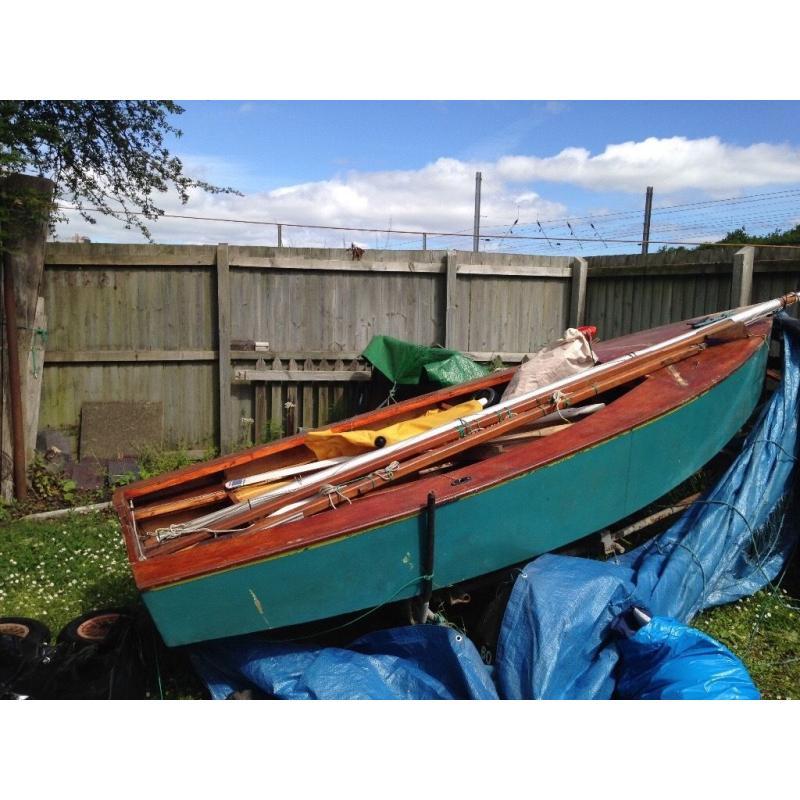 Sailing dinghy + accessories