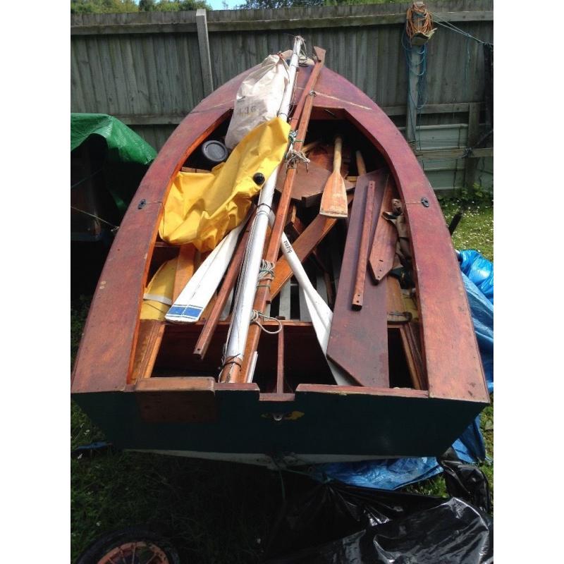 Sailing dinghy + accessories