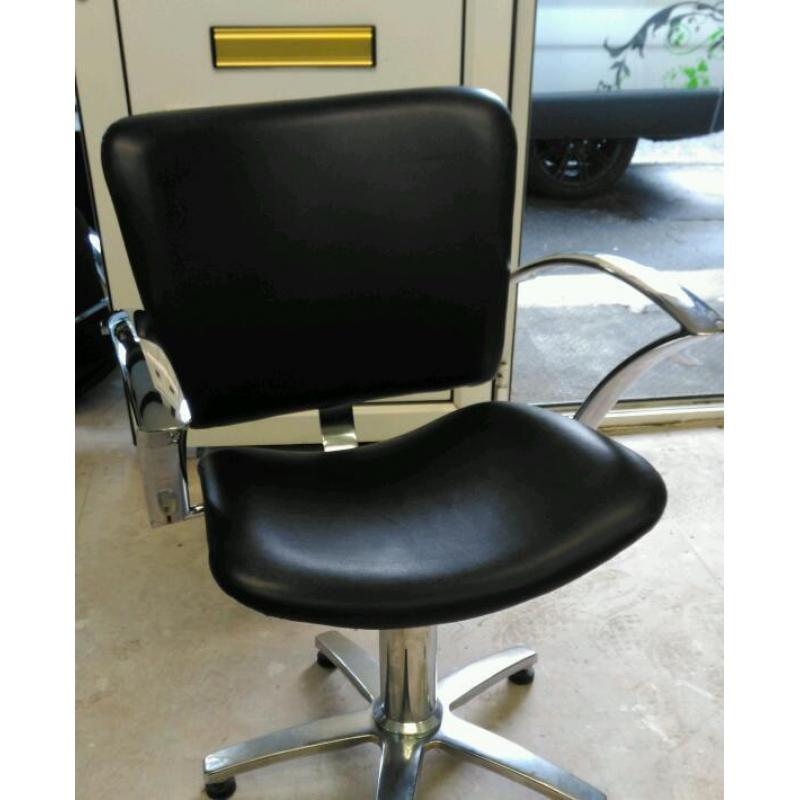 Salon styling swivel chairs