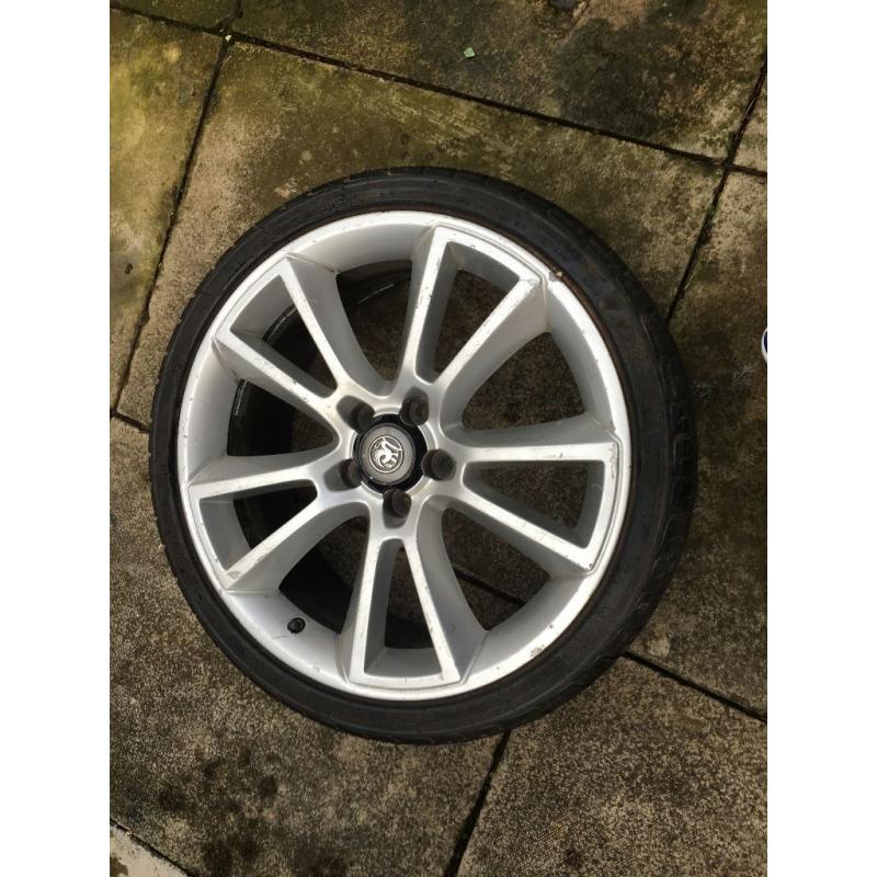 VXR wheel and tyre