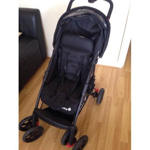 Baby pushchair to sale
