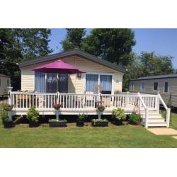 2year old luxury lodge with decking near clacton & Colchester 2 bedrooms
