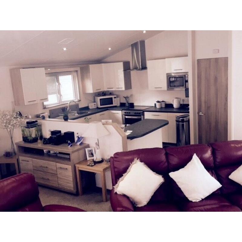 2year old luxury lodge with decking near clacton & Colchester 2 bedrooms