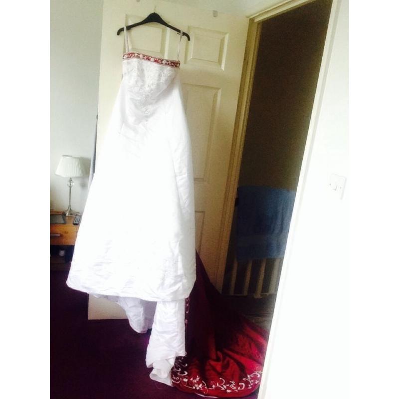 Beautiful Alfred Angelo style 1516 Wedding Dress!