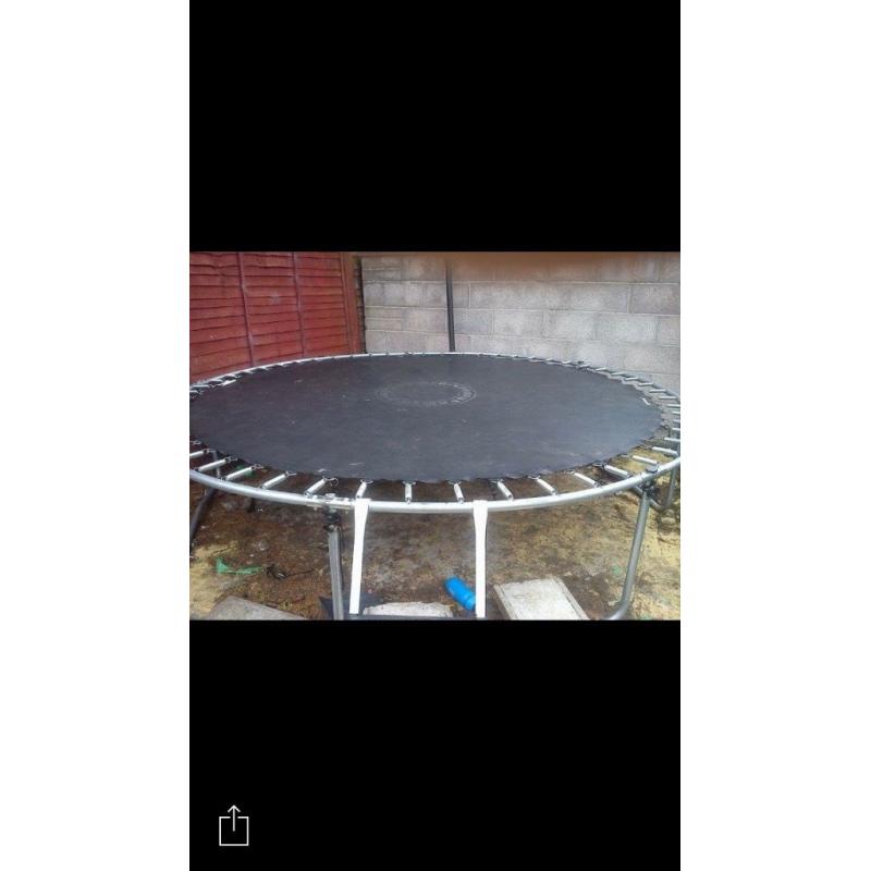 10tt trampoline