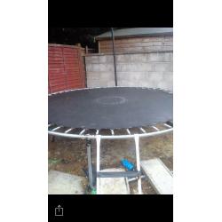 10tt trampoline