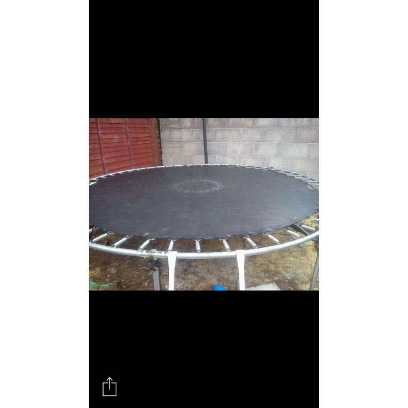 10tt trampoline
