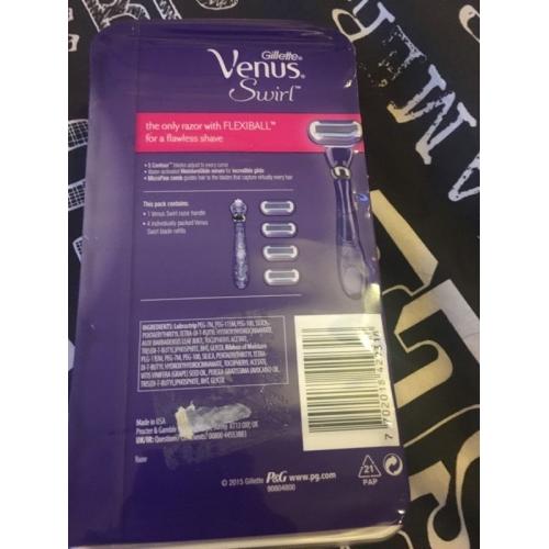 Gillette Venus swirl razor plus 4 blades