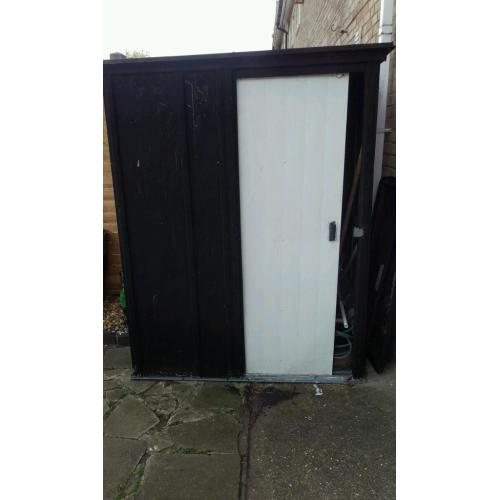 Metal Shed to be sold **ASAP**