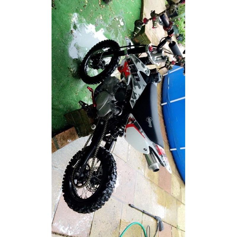 140cc yx pit bike stomp