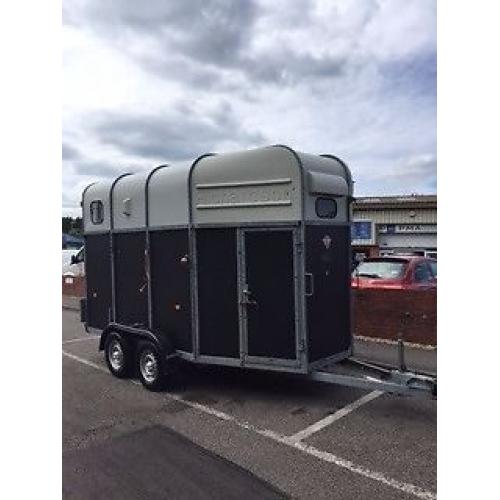 Richardson Rice Supreme Excel horse trailer