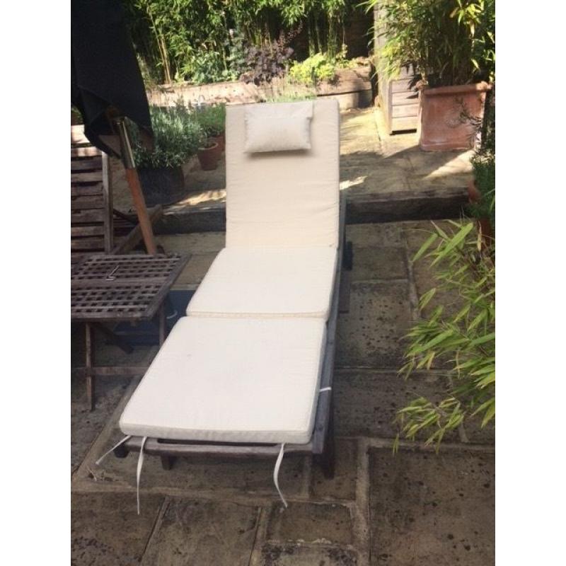 Garden Furniture Set + Parasol