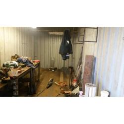 20 foot shipping container