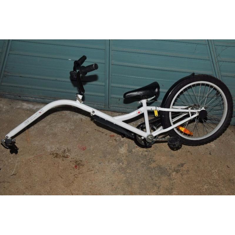 Cycle Tag-Along