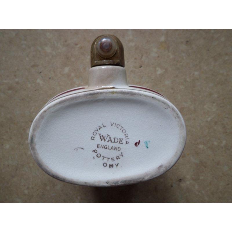 **WADE**...Port dispenser