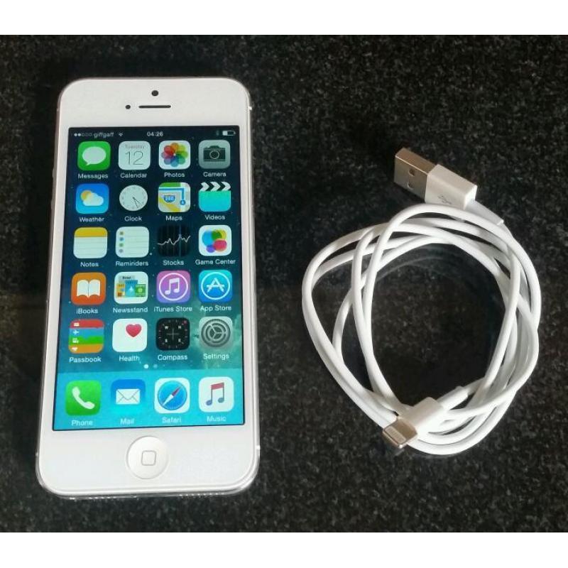 Apple Iphone 5 16gb _O2,giffgaff,Tesco_mint condition