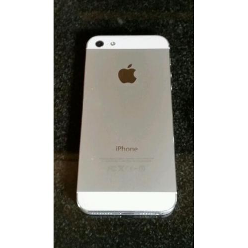 Apple Iphone 5 16gb _O2,giffgaff,Tesco_mint condition