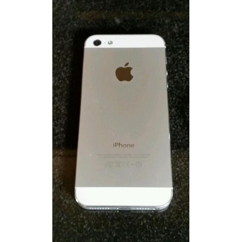 Apple Iphone 5 16gb _O2,giffgaff,Tesco_mint condition