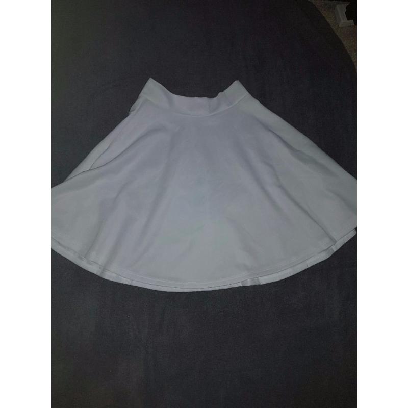 Size 8 clothing. Size 5 heels